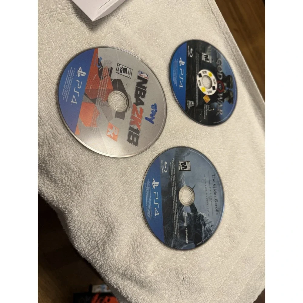 PS4 Games Lot‎ Of 3 , Disc Only